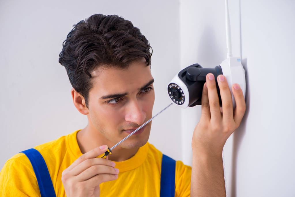 在家轻松安装监控摄像头的八大步骤